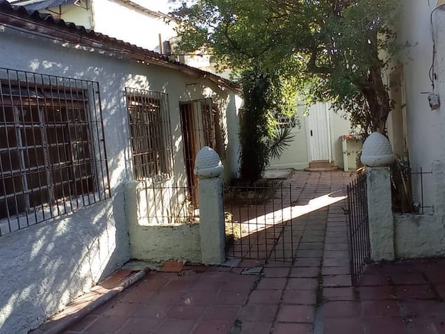 Casa com 728m² 3 quartos e 2 banheiros, à venda, no bairro Centro em Pelotas