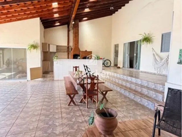 Casa com 360m² 3 quartos e 3 banheiros, à venda, no bairro Vila Carolina em Bauru