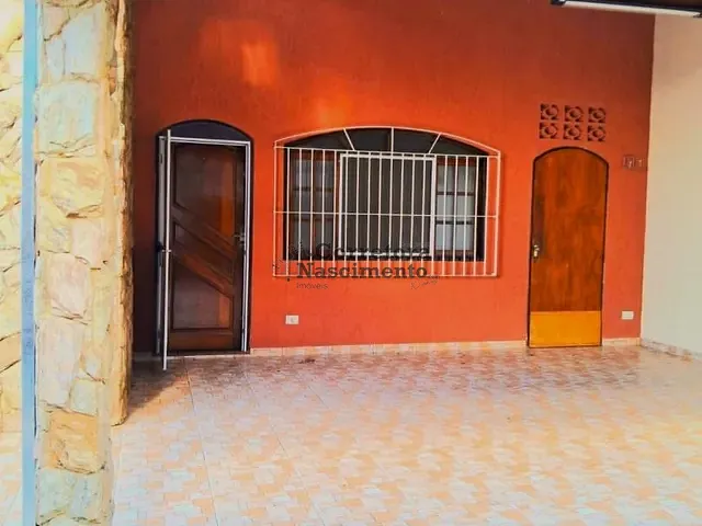 Casa com 400m² 3 quartos e 5 banheiros, à venda ou para alugar, no bairro Jardim Terras de Sao Joao em Jacareí