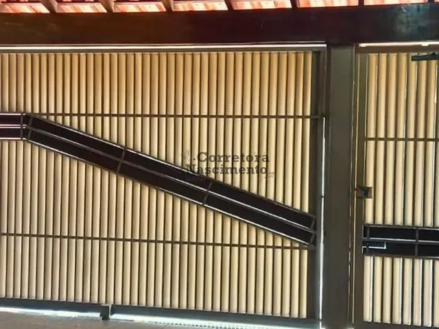Casa com 126m² 2 quartos e 1 banheiro, à venda, no bairro Jardim Santa Marina em Jacareí