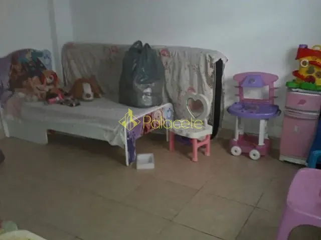 Casa com 99m² 2 quartos e 1 banheiro, à venda, no bairro Jardim Coelho Neto em Guaratinguetá