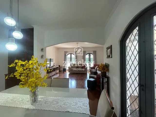 Casa com 330m² 4 quartos e 4 banheiros, à venda, no bairro Vila Pacífico em Bauru