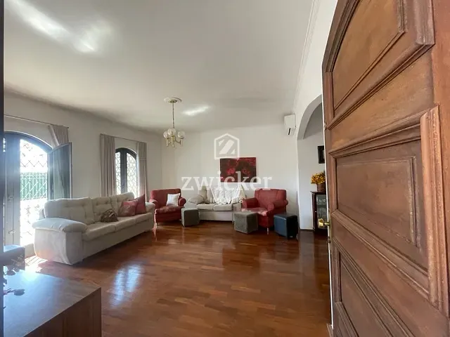 Casa com 330m² 4 quartos e 4 banheiros, à venda, no bairro Vila Pacífico em Bauru