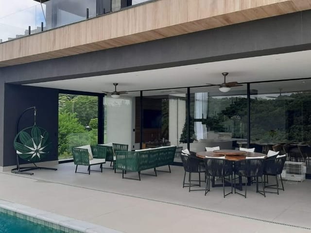 Casa com 643m² 5 quartos e 4 banheiros, à venda, no bairro  Alphaville em Santana de Parnaíba