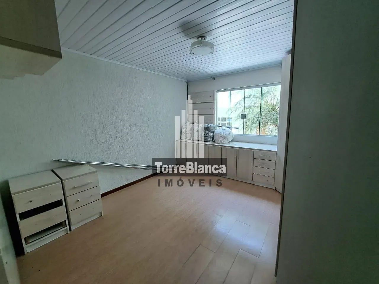 Casa, 4 quartos, 240 m² - Foto 11