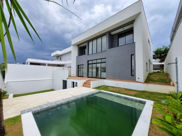 Casa com 450m² 4 quartos e 5 banheiros, à venda ou para alugar, no bairro Urbanova em São José dos Campos