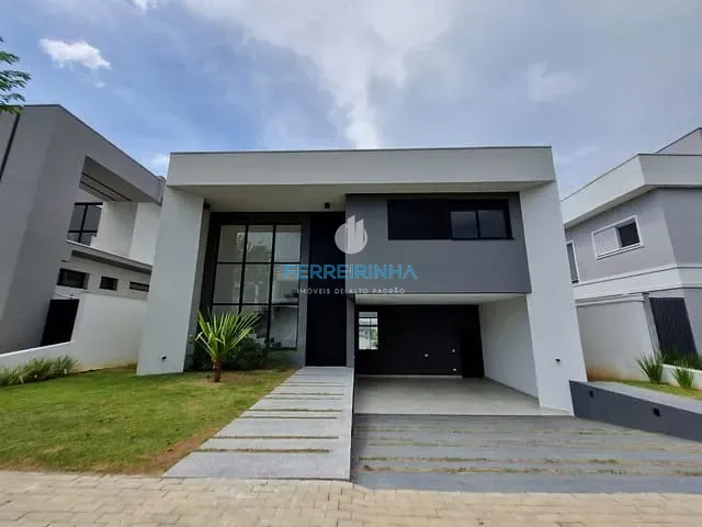 Casa com 450m² 4 quartos e 5 banheiros, à venda ou para alugar, no bairro Urbanova em São José dos Campos