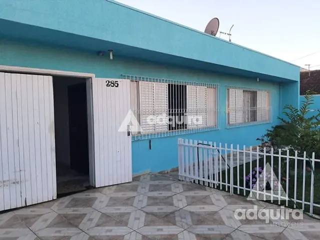 Casa com 420m² 4 quartos e 4 banheiros, à venda, no bairro Uvaranas em Ponta Grossa