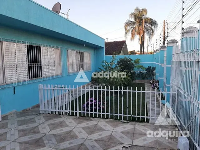 Casa com 420m² 4 quartos e 4 banheiros, à venda, no bairro Uvaranas em Ponta Grossa
