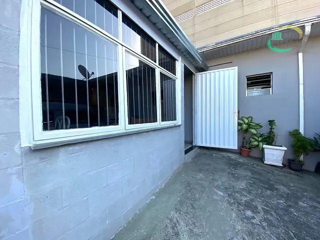 Casa com 300m² 2 quartos e 2 banheiros, à venda, no bairro Jardim Nova Mercedes em Campinas