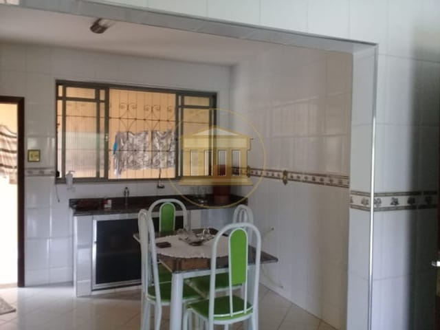 Casa com 2000m² 2 quartos e 1 banheiro, à venda, no bairro Água Preta em Pindamonhangaba