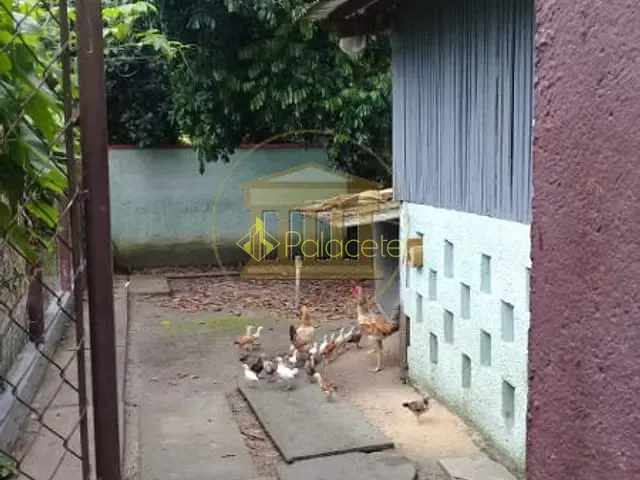 Casa com 2000m² 2 quartos e 1 banheiro, à venda, no bairro Água Preta em Pindamonhangaba