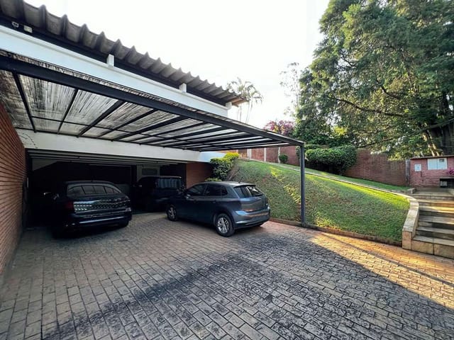 Casa com 2781m² 4 quartos e 6 banheiros, à venda, no bairro Jardim Mediterrâneo em Cotia
