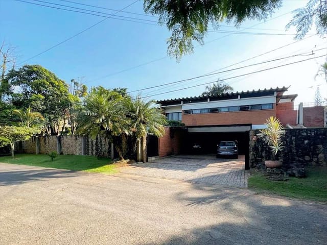 Casa com 2781m² 4 quartos e 6 banheiros, à venda, no bairro Jardim Mediterrâneo em Cotia