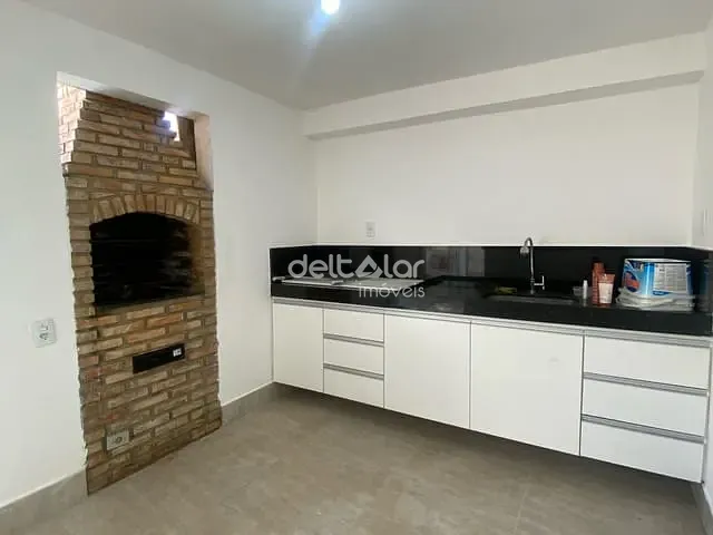 Casa com 360m² 4 quartos e 5 banheiros, à venda, no bairro Planalto em Belo Horizonte