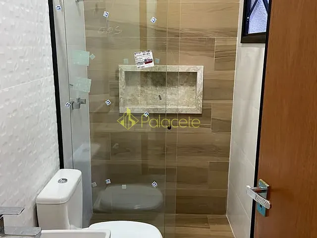 Casa 3 quartos e 1 banheiro, à venda, no bairro Parque São Domingos em Pindamonhangaba