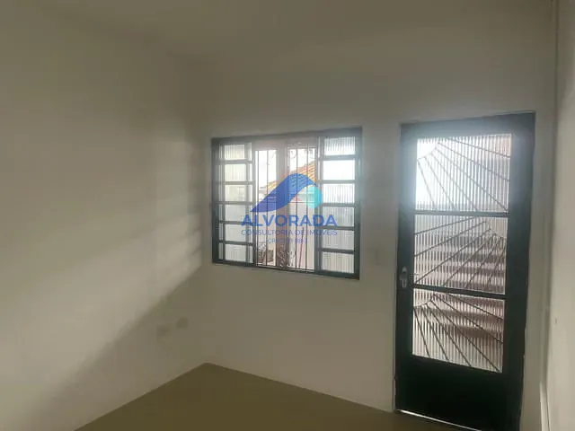Casa 1 quarto e 1 banheiro, para alugar, no bairro Jardim das Indústrias em São José dos Campos
