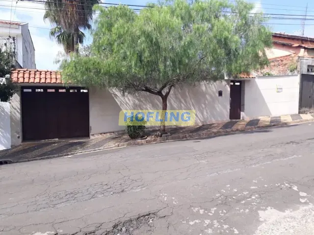 Casa com 562m² 3 quartos e 2 banheiros, à venda, no bairro Vila Paulista em Rio Claro