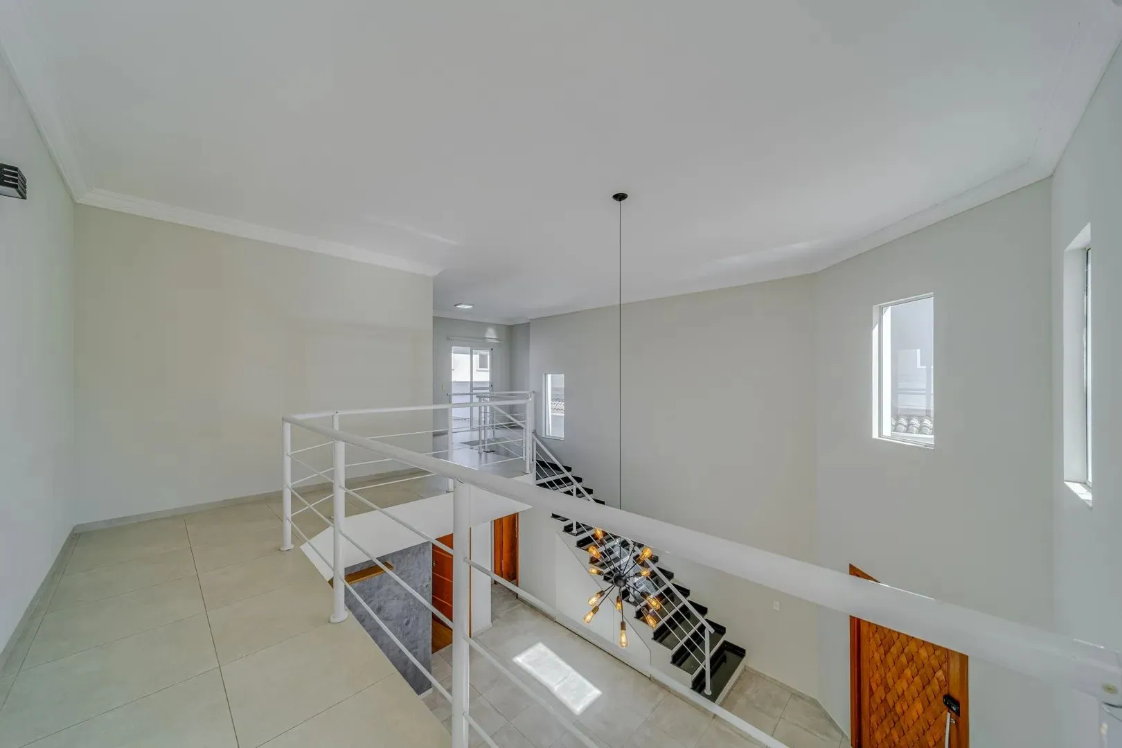Casa, 3 quartos, 214 m² - Foto 2