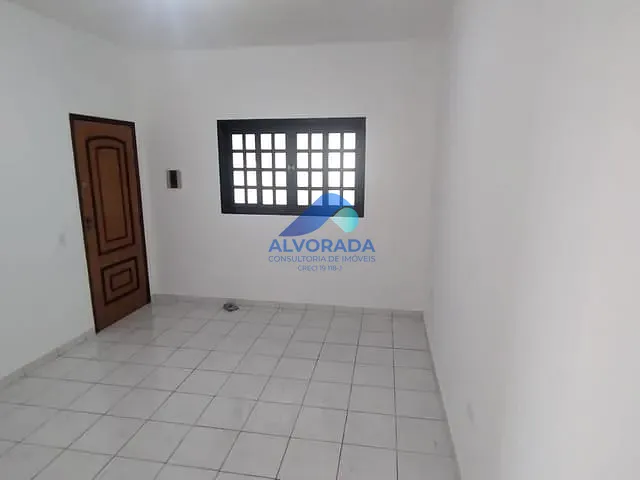Casa 2 quartos e 3 banheiros, para alugar, no bairro Jardim das Indústrias em São José dos Campos