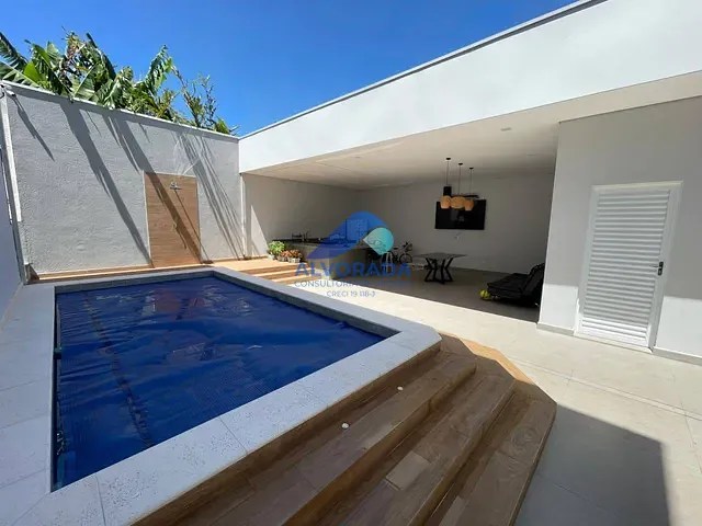 Casa 6 quartos e 3 banheiros, à venda, no bairro Jardim das Indústrias em São José dos Campos