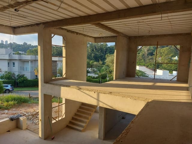 Casa com 475m² 5 quartos e 6 banheiros, à venda, no bairro Jardim do Golf I em Jandira