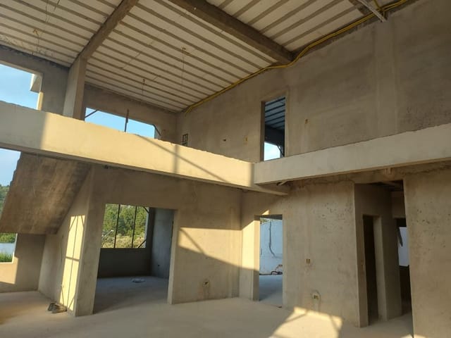 Casa com 475m² 5 quartos e 6 banheiros, à venda, no bairro Jardim do Golf I em Jandira
