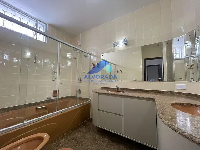 Casa 5 quartos e 3 banheiros, para alugar, no bairro Jardim Apolo I em São José dos Campos