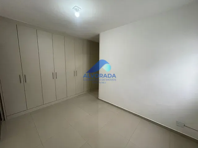 Casa 5 quartos e 3 banheiros, para alugar, no bairro Jardim Apolo I em São José dos Campos