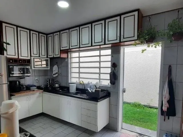 Casa com 250m² 4 quartos e 1 banheiro, à venda, no bairro Urbanova em São José Dos Campos