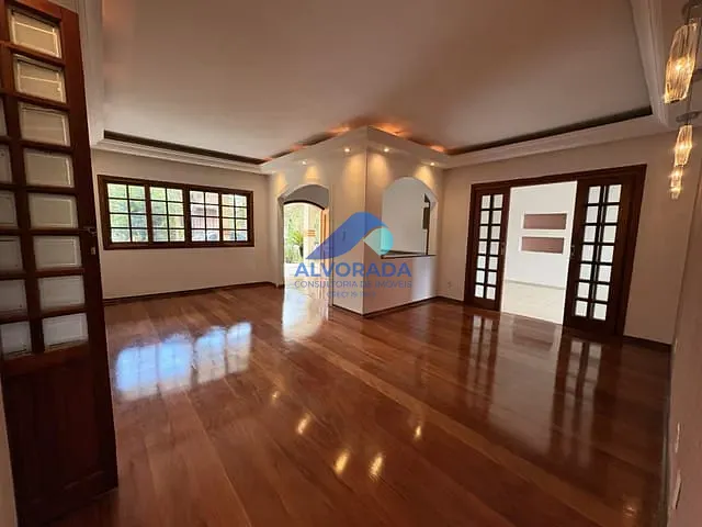 Casa 4 quartos e 4 banheiros, à venda, no bairro Vista Verde em São José dos Campos