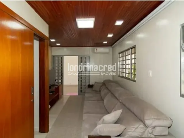 Casa 3 quartos e 2 banheiros, à venda, no bairro Jardim Alvorada em Cambé