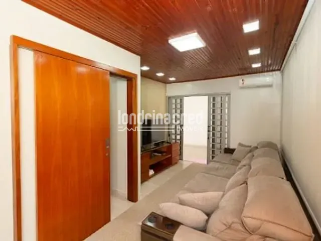 Casa 3 quartos e 2 banheiros, à venda, no bairro Jardim Alvorada em Cambé