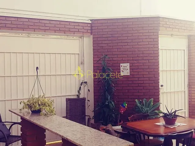 Casa com 250m² 3 quartos e 1 banheiro, à venda, no bairro Residencial Campo Belo em Pindamonhangaba