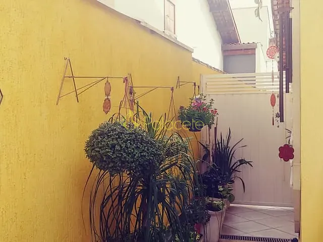 Casa com 250m² 3 quartos e 1 banheiro, à venda, no bairro Residencial Campo Belo em Pindamonhangaba