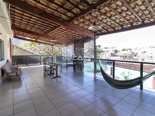 Casa 5 quartos e 4 banheiros, à venda, no bairro Minascaixa em Belo Horizonte