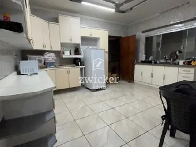 Casa com 158m² 1 quarto e 1 banheiro, à venda, no bairro Parque Júlio Nóbrega em Bauru