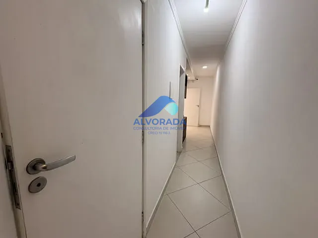 Casa à venda ou para alugar, no bairro Jardim Alvorada em São José dos Campos