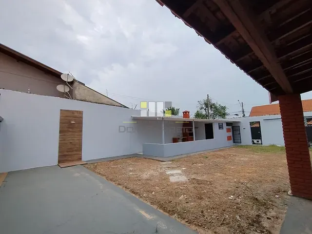 Casa com 300m² 1 quarto e 1 banheiro, à venda, no bairro Parque Manoel de Vasconcelos em Sumaré