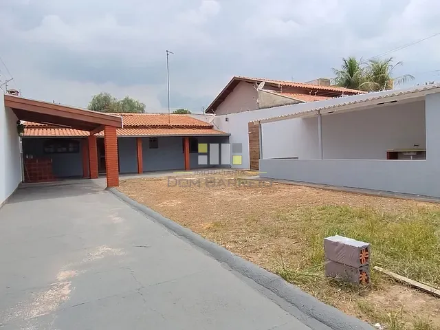 Casa com 300m² 1 quarto e 1 banheiro, à venda, no bairro Parque Manoel de Vasconcelos em Sumaré