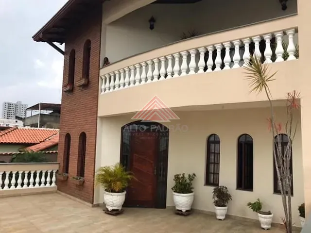 Casa com 250m² 4 quartos e 3 banheiros, à venda, no bairro Vila Nossa Senhora das Vitórias em Mauá