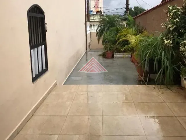 Casa com 250m² 4 quartos e 3 banheiros, à venda, no bairro Vila Nossa Senhora das Vitórias em Mauá