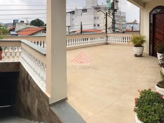 Casa com 250m² 4 quartos e 3 banheiros, à venda, no bairro Vila Nossa Senhora das Vitórias em Mauá