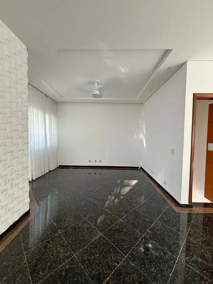 Casa, 4 quartos, 275 m² - Foto 2