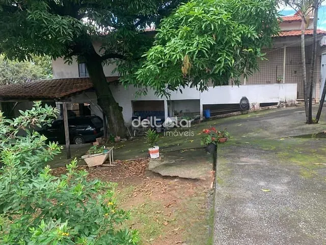 Casa com 360m² 3 quartos e 2 banheiros, à venda, no bairro São João Batista (Venda Nova) em Belo Horizonte