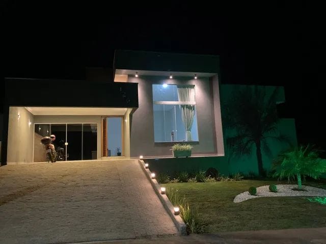 Casa com 814m² 3 quartos e 3 banheiros, à venda, no bairro Caixa D'água em Taubaté