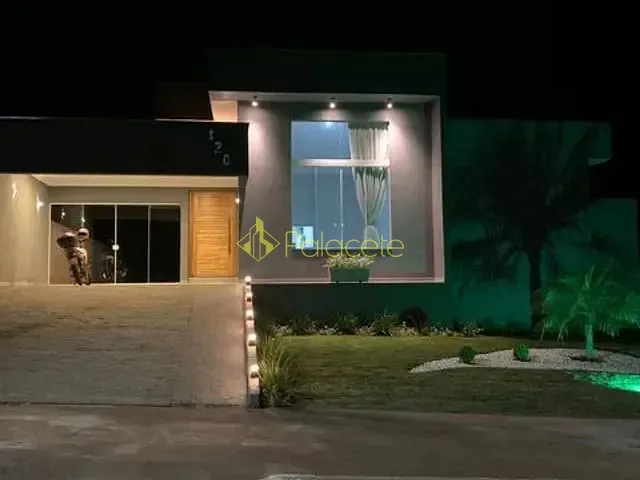 Casa com 814m² 3 quartos e 3 banheiros, à venda, no bairro Caixa D'água em Taubaté