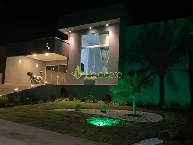 Casa com 814m² 3 quartos e 3 banheiros, à venda, no bairro Caixa D'água em Taubaté