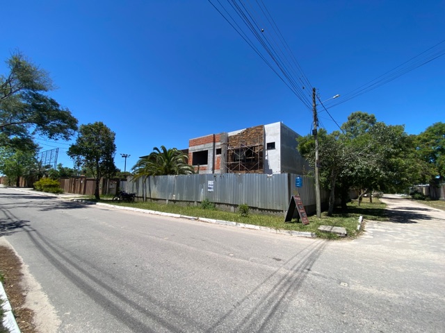 Casa 3 quartos e 3 banheiros, à venda, no bairro Laranjal em Pelotas