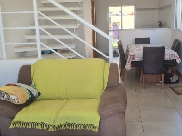 Casa com 125m² 2 quartos e 3 banheiros, à venda, no bairro Centro (Caucaia do Alto) em Cotia